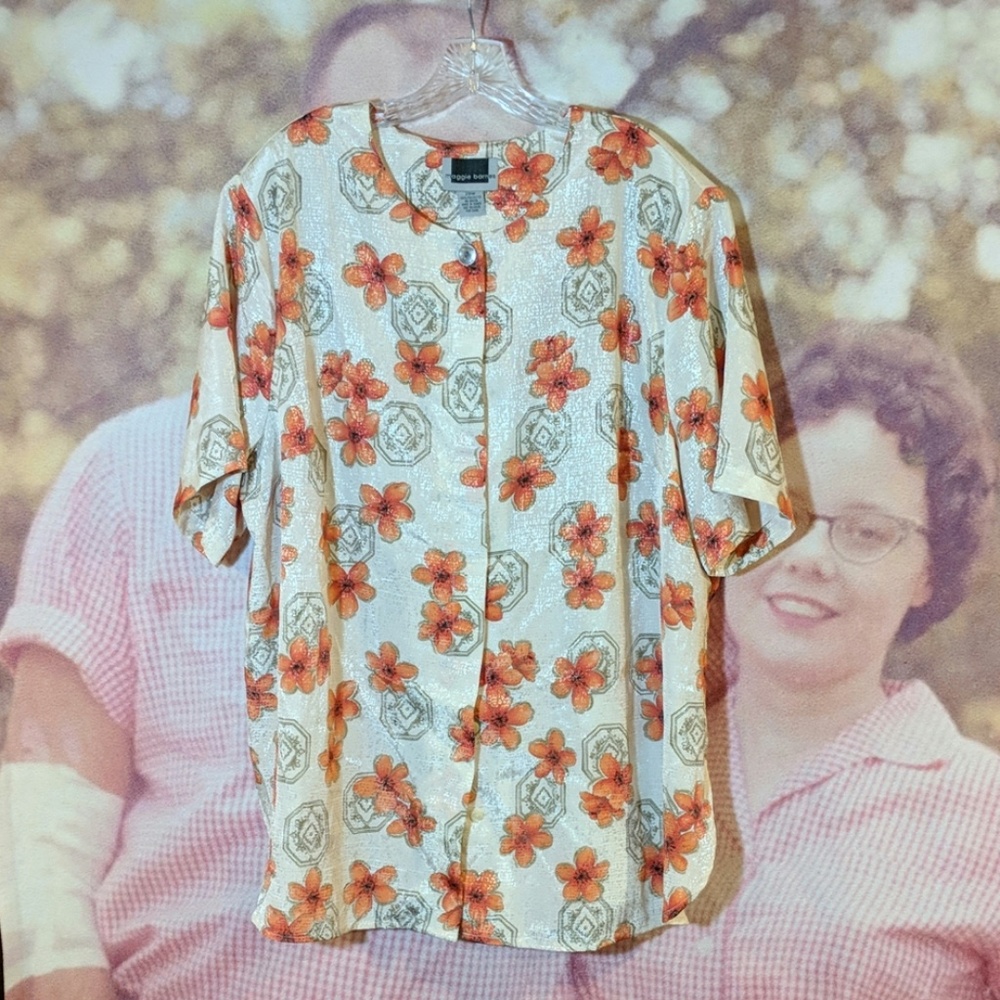 Shiny Polyester Short Sleeve Button Up